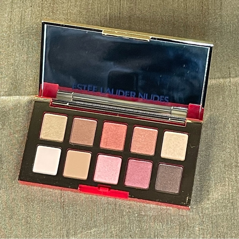 Estée Lauder Pure Color Envy Eyeshadow Palette 10-shades Nude Gold and Red Case